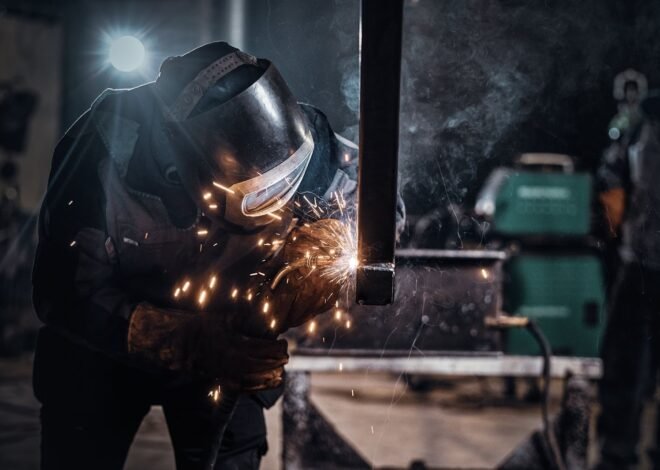 Top 5 Industries in Canada That Rely on Steel Fabrication in 2025